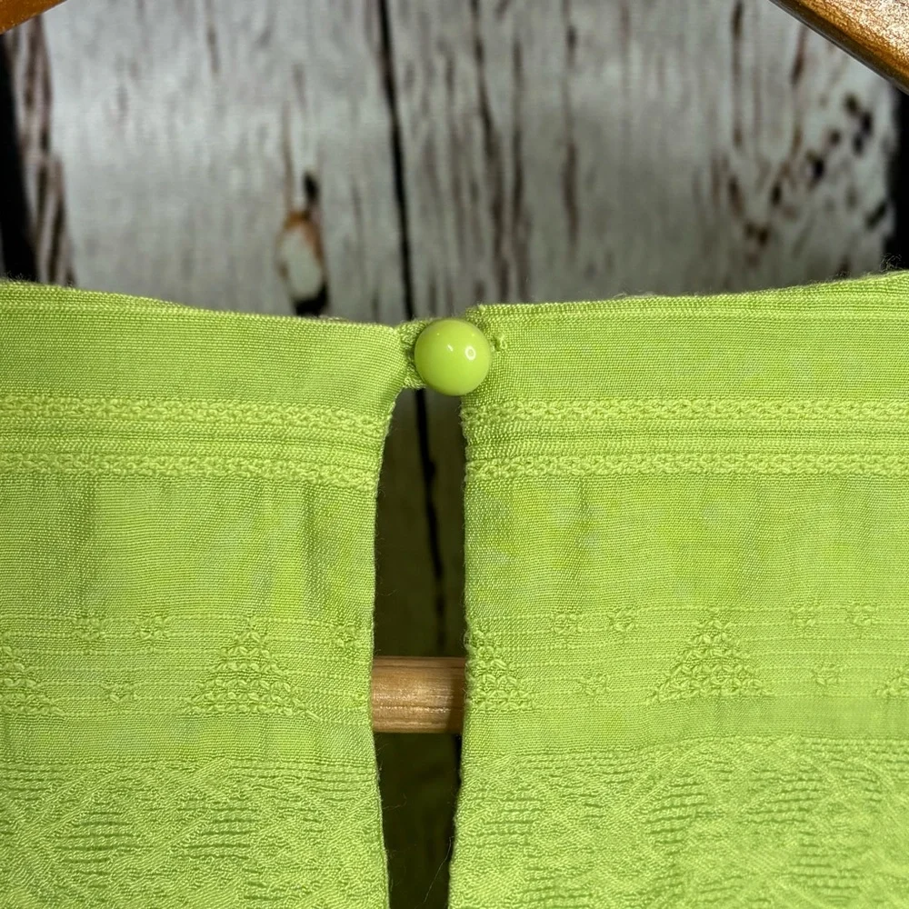 Alfred Dunner Woman‎ 16W Lime Green Tunic Top Embroidered Beaded Split V-Neck